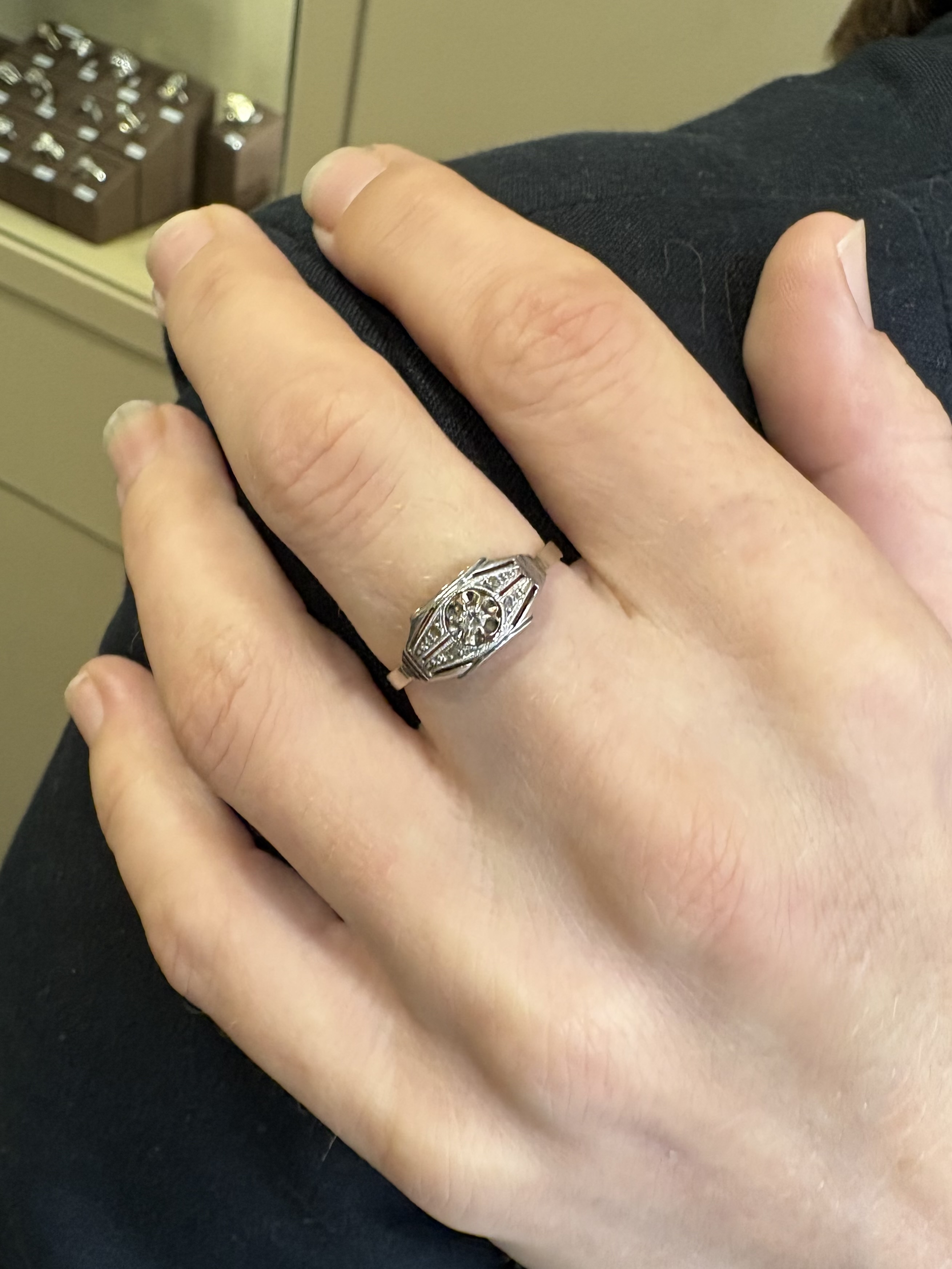 BAGUE ART DECO DIAMANT