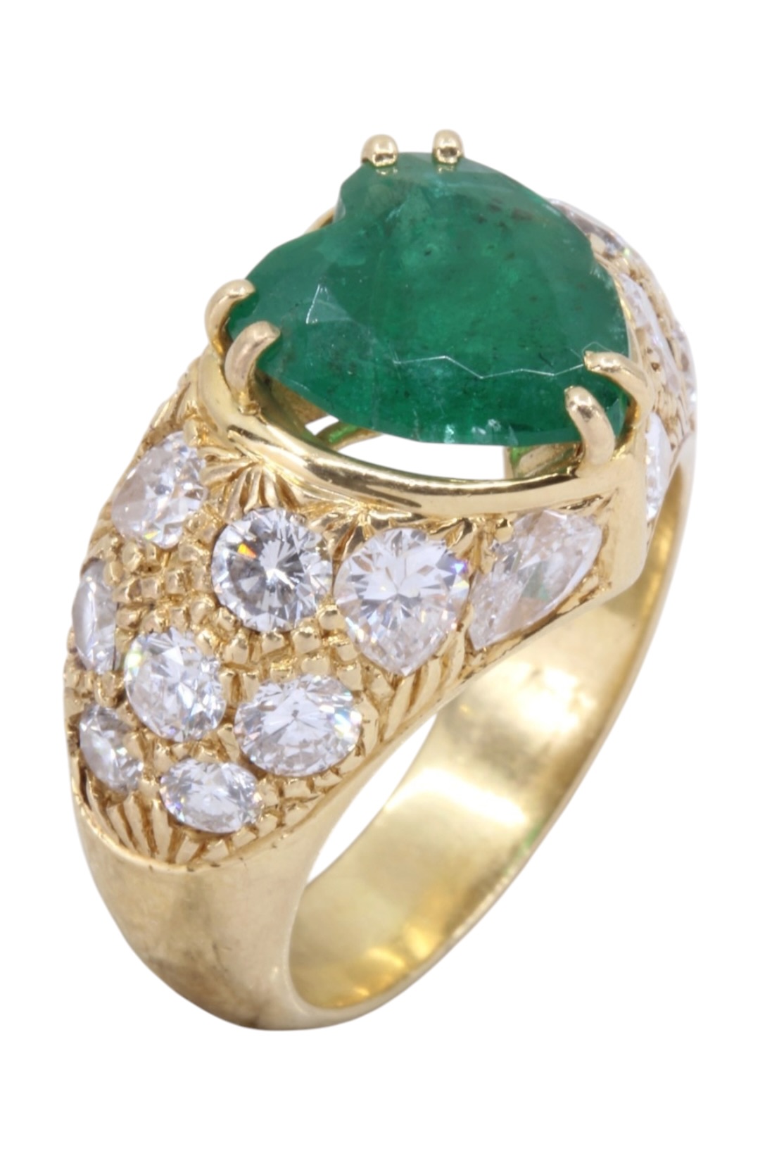 BAGUE COEUR ÉMERAUDE ET DIAMANTS