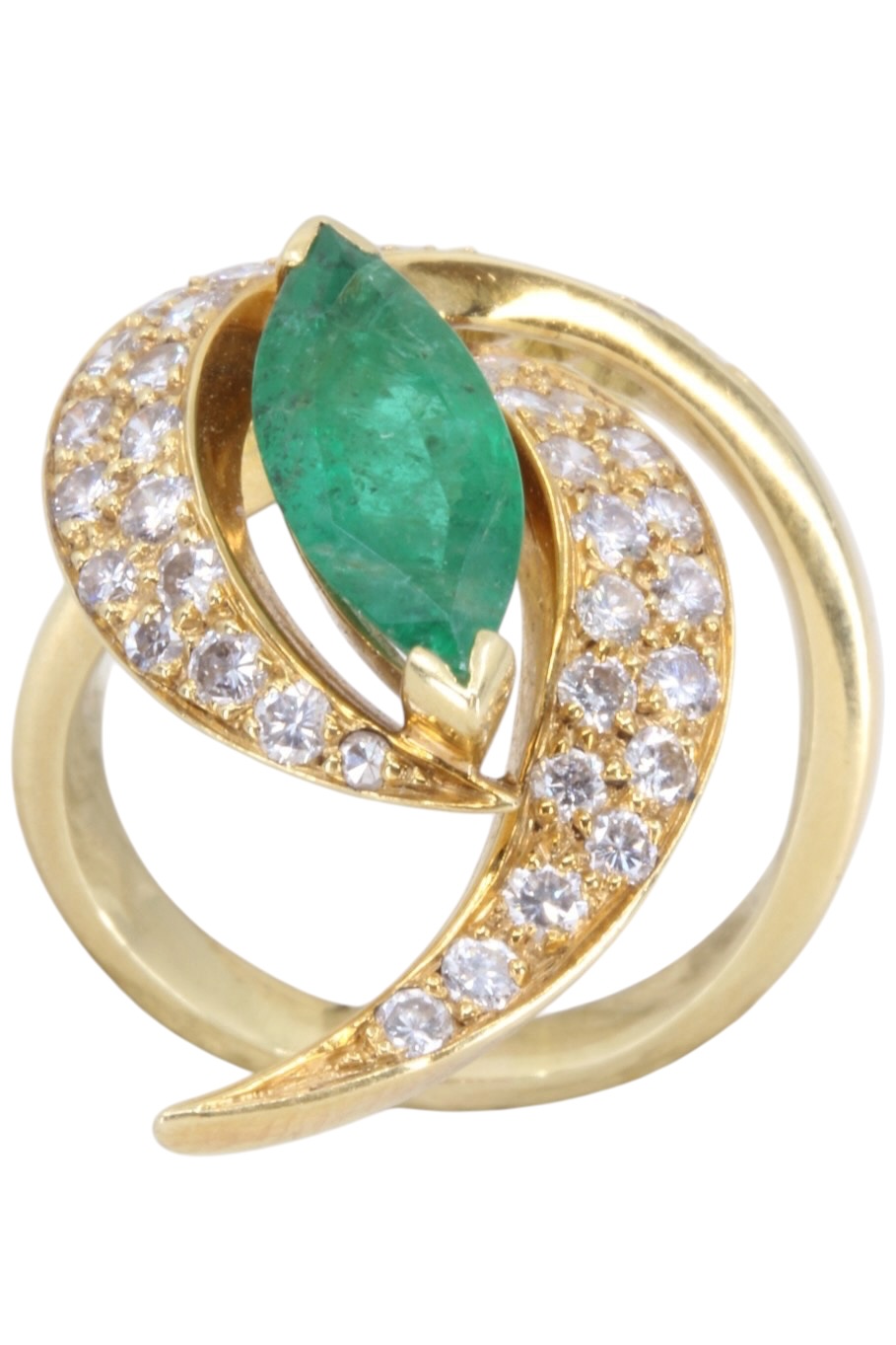 BAGUE MODERNE ÉMERAUDE ET DIAMANTS