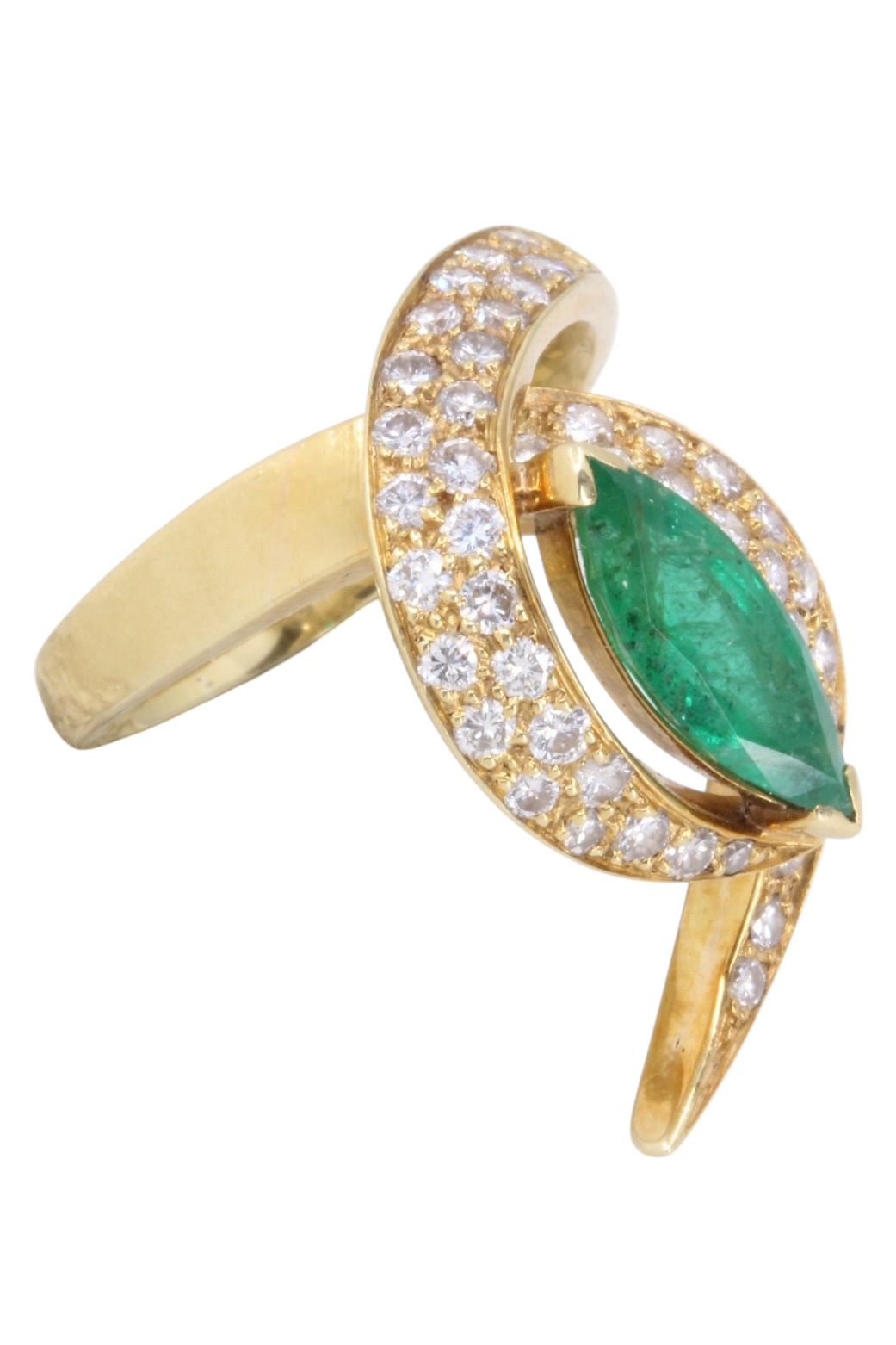 BAGUE MODERNE ÉMERAUDE ET DIAMANTS