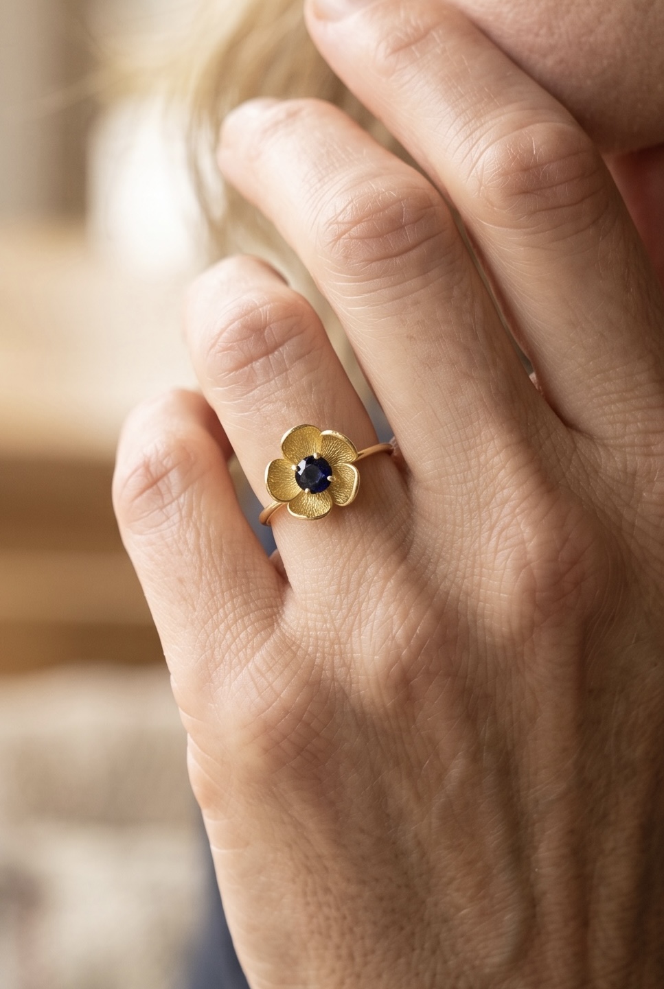 BAGUE FLEUR SAPHIR