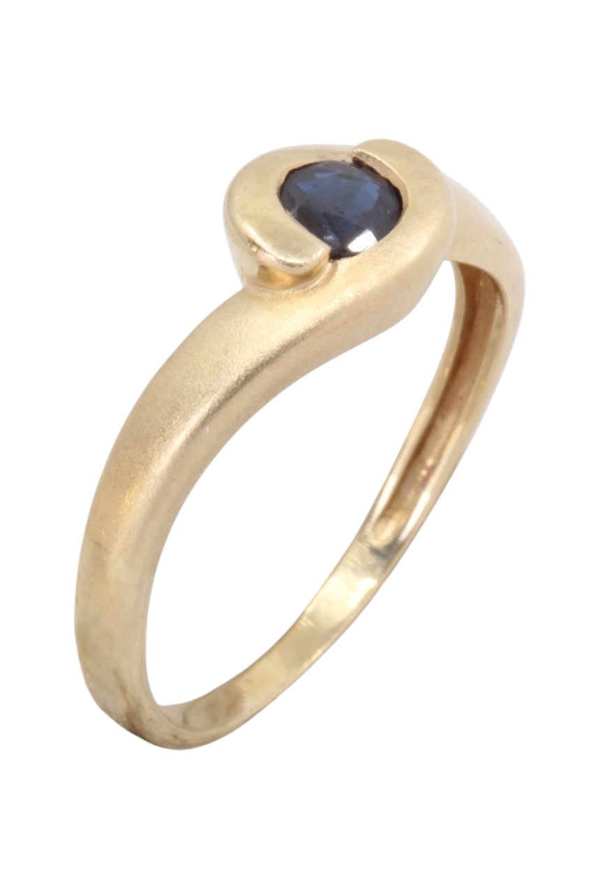 BAGUE MODERNE SAPHIR