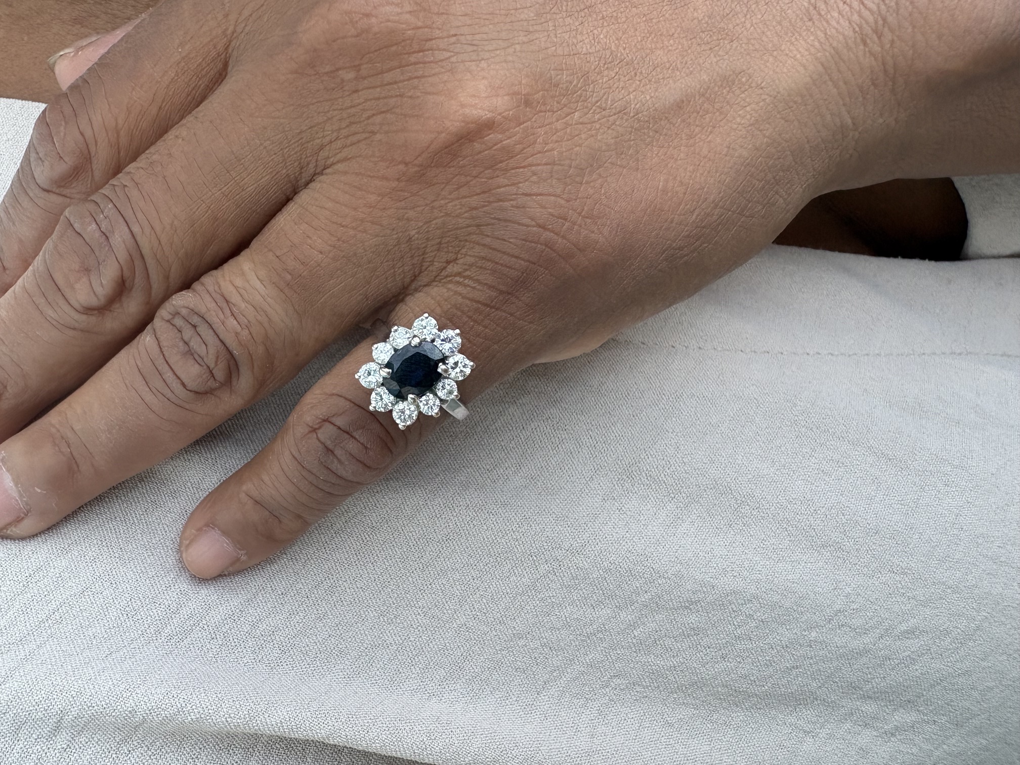 BAGUE POMPADOUR SAPHIR ET DIAMANTS