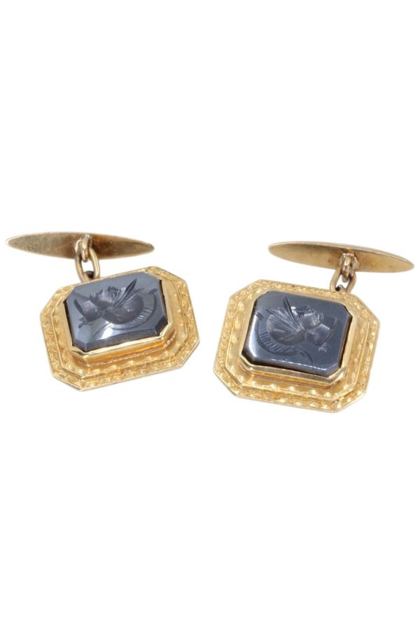 BOUTON DE MANCHETTE INTAILLE