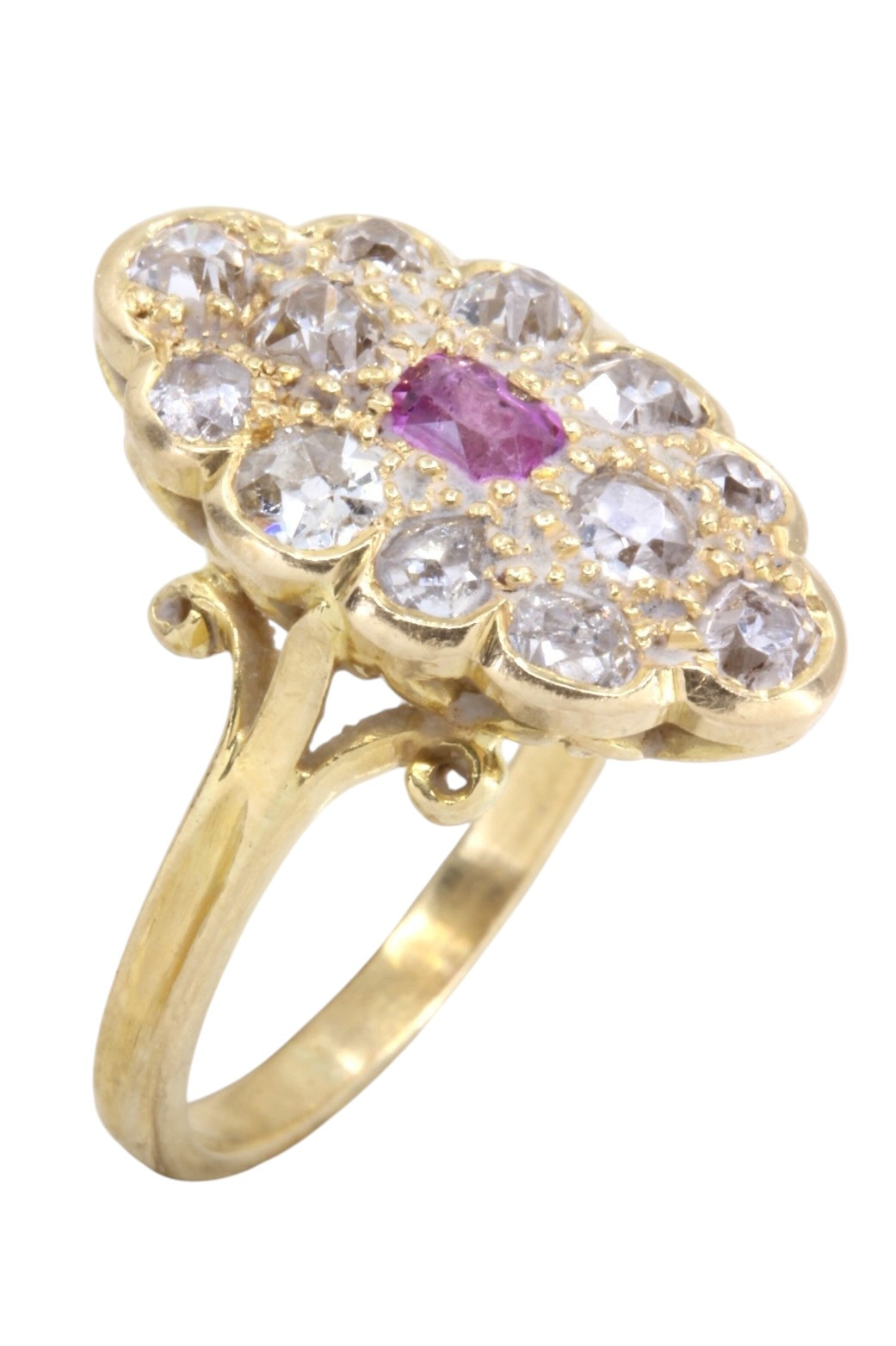 BAGUE MARQUISE RUBIS ET DIAMANTS
