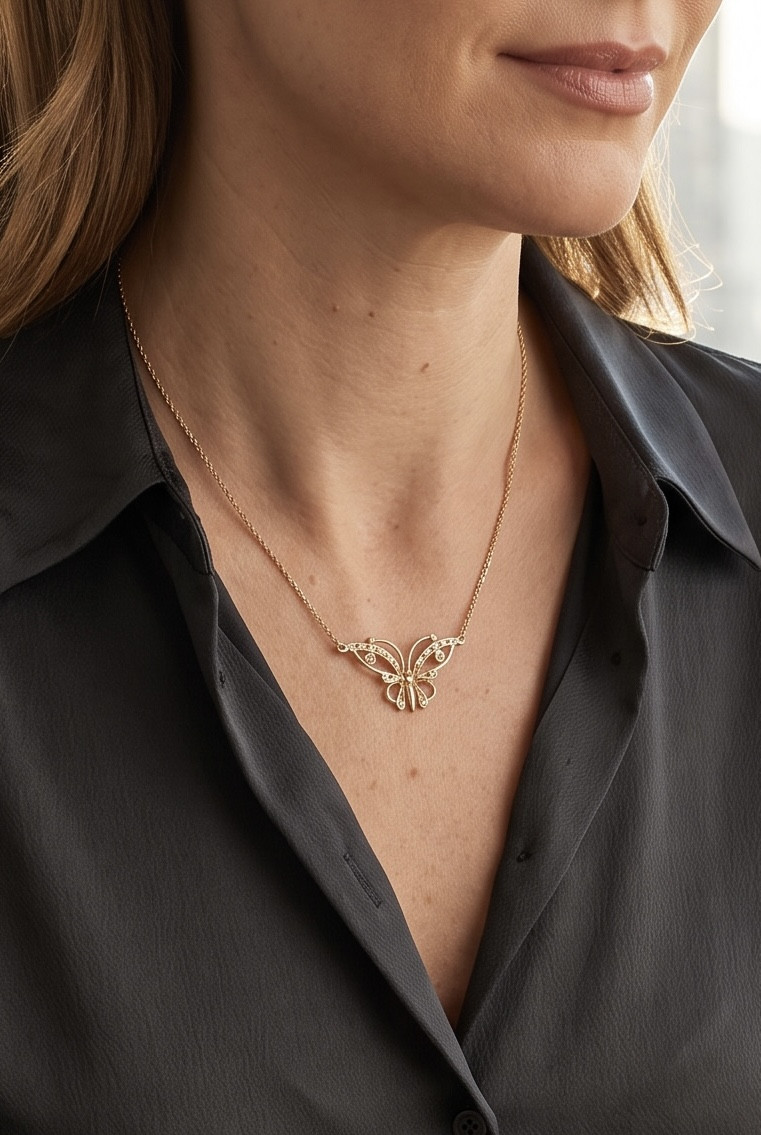 COLLIER CENTRE PAPILLON DIAMANTS