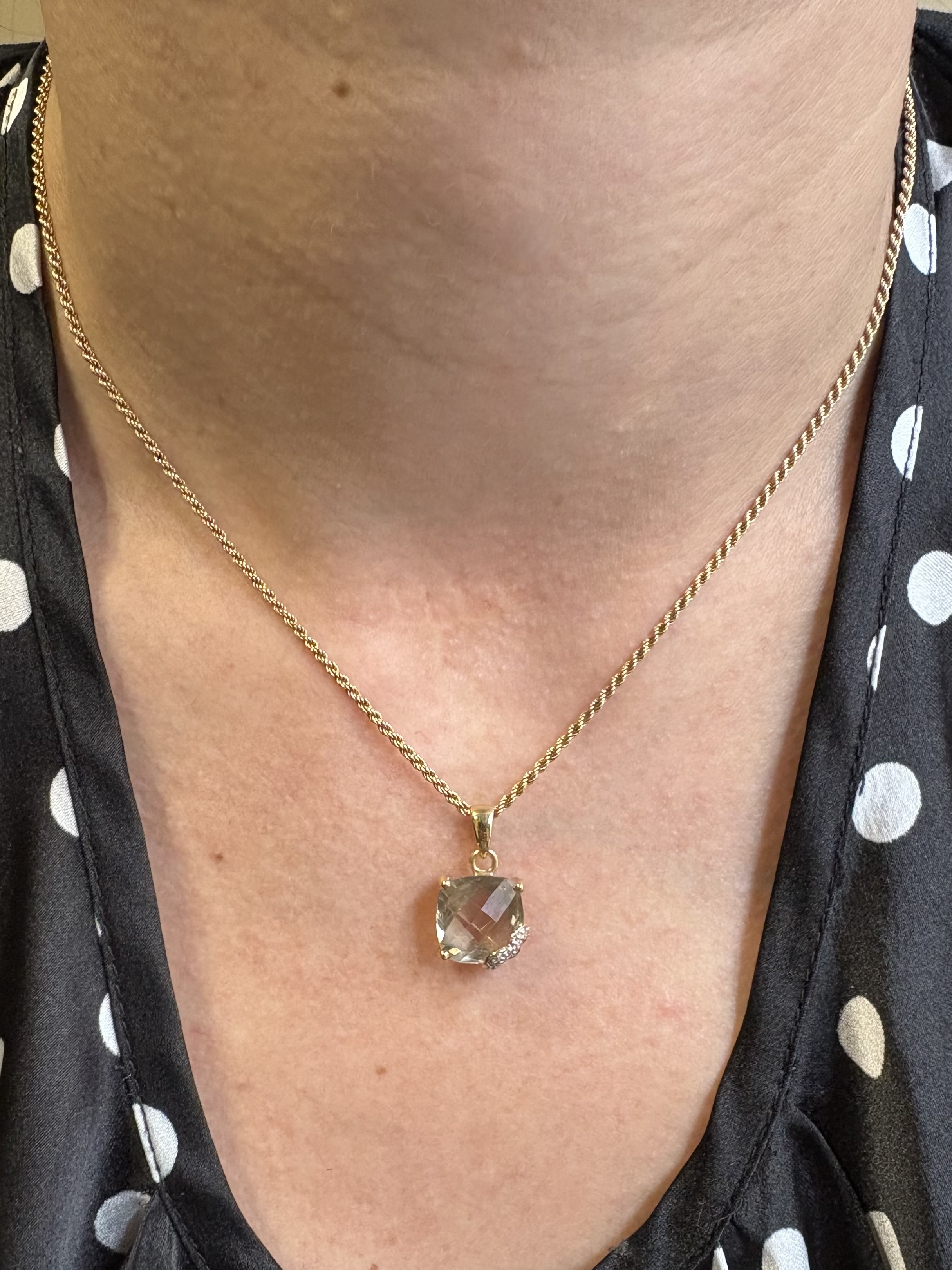 PENDENTIF MODERNE QUARTZ ET DIAMANTS